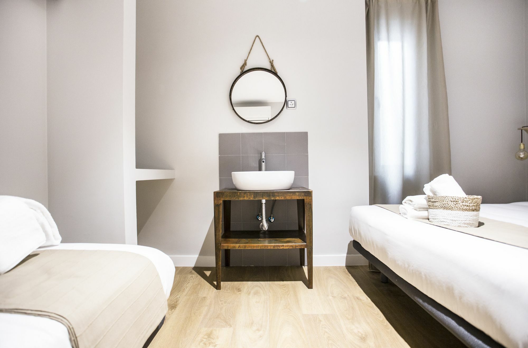Hola Rooms Мадрид Екстер'єр фото
